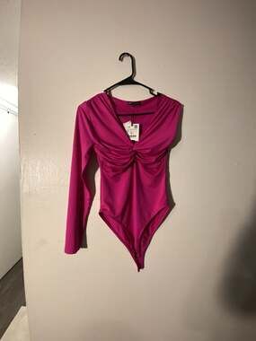 Zara Fuchsia One-Shoulder Twist Detail Long Sleeve Bodysuit